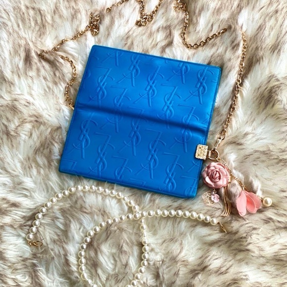Yves Saint Laurent Vibrant Blue Embossed Wallet - Picture 4 of 12